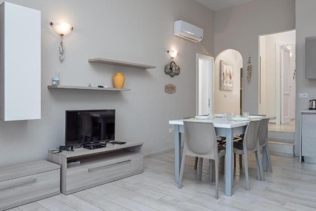 Bellissimo Appartamento Con Veranda Privata Al Centro Di Porto Rotondo Exteriér fotografie